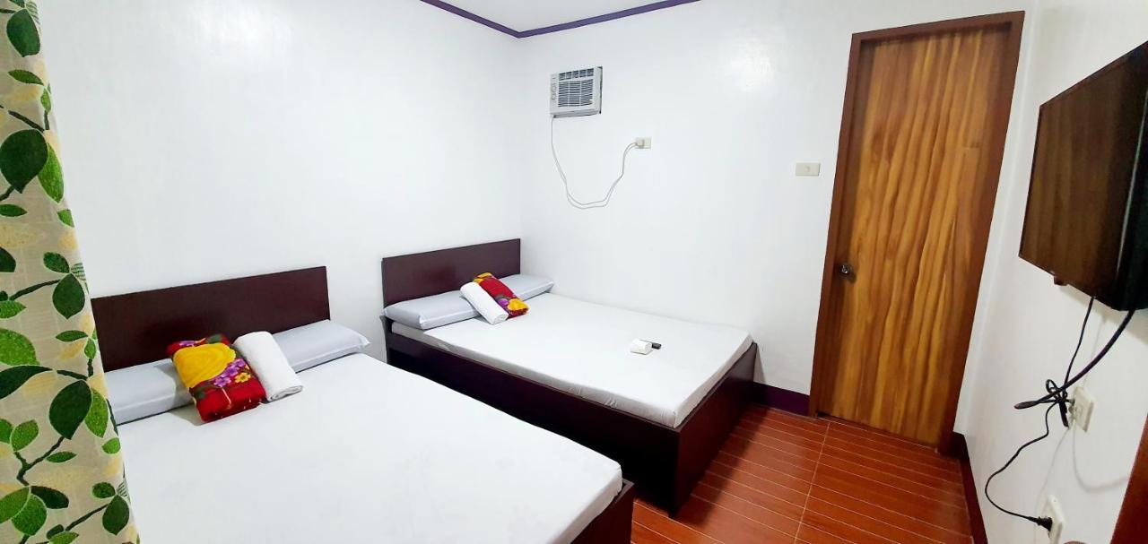 Sj Pabua Travellers Inn Мамбахао Екстер'єр фото